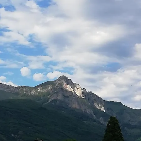Le Domaine Des 3 Marmottes Couette-café Cierp