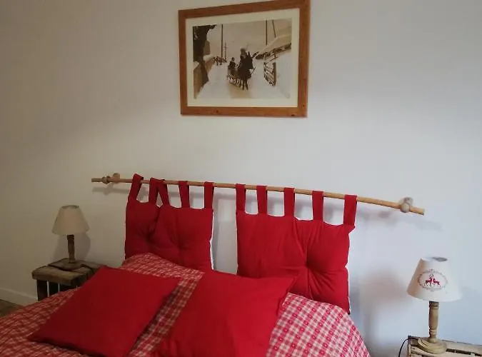 Le Domaine Des 3 Marmottes D' Hotes Bed & Breakfast Cierp